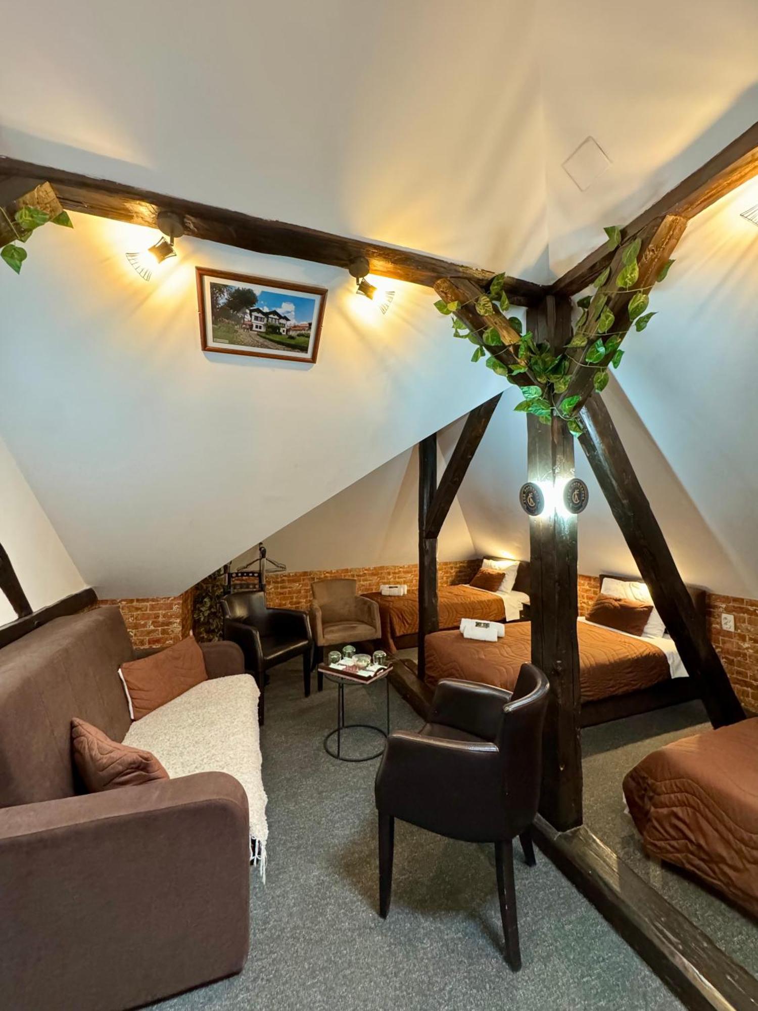 Pirocanac Rooms & Restaurant "Breakfast-Lunch-Dinner" Pirot Exterior photo